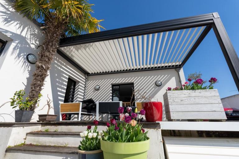 Pourquoi choisir une pergola pour aménager votre jardin à Laon ?